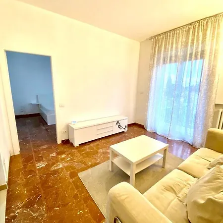 A Tre Passi Dal Centro