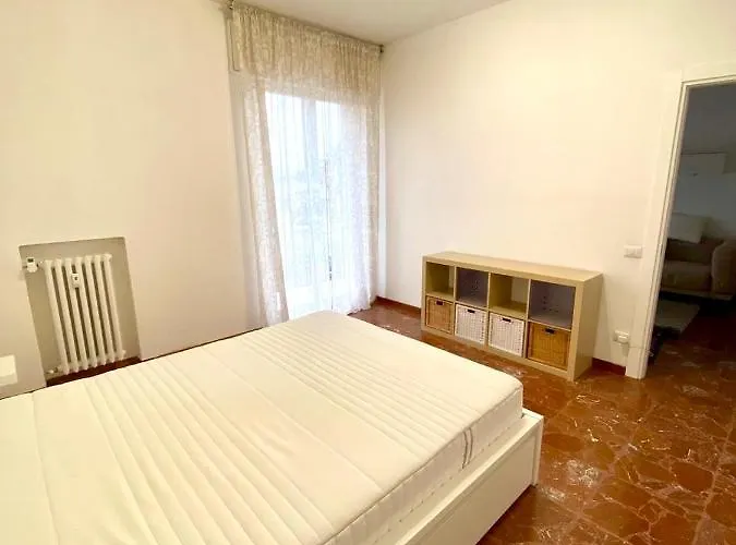 A Tre Passi Dal Centro شقة فورلي